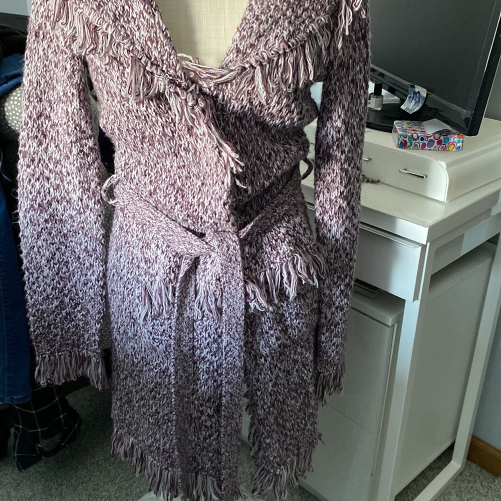 BEBE sweater / duster - Picture 11 of 11